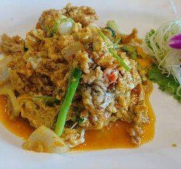 ปูนิ่มผัดผงกะหรี่