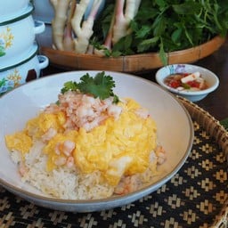 ข้าวหน้าไข่คนน้ำปลากุ้งสับ