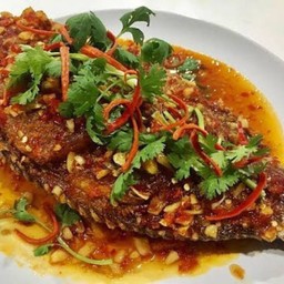 ปลากะพงราดพริก