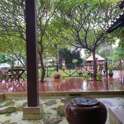 น้ำพุร้อน สำกรับแช่เท้า (onsen)