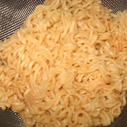 มาม่าลวก