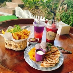 ขนมอร่อย บรรยากาศดี เหมาะกับเด็กและครอบครัว
