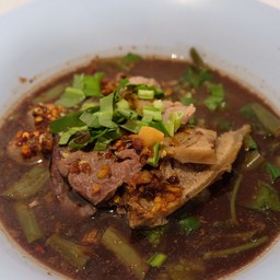 เกาเหลาหมูพิเศษ