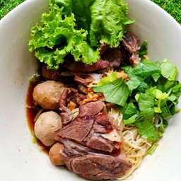 ก๋วยเตี๋ยวเนื้อ