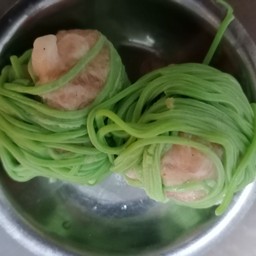 หมี่หยกพันหมู