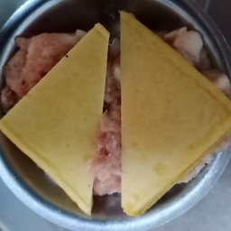 หมูเต้าหู้แผ่น