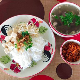 ร้านขนมจีนน้ำพริกน้ำย้อย หลังราชภัฎ(ตอนนี้ย้ายมาอยู่ต.ป่าแดด)