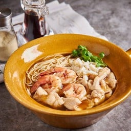 หมี่ฮ่องกงน้ำแดง