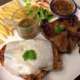 เนื้อ-ไก่ชีส