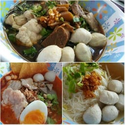 ป้าณีหมูตุ๋น(วรจักร) เพชรเกษม81 มบ.พุทธชาด ซอยมาเจริญ3