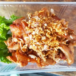 สามชั้นทอดกระเทียม