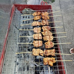 หมูปิ้งพุงโต