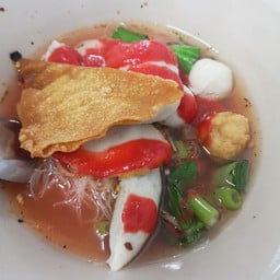 ก๋วยเตี๋ยวปลาเจ้รัก ยันฮี