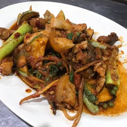 ผัดเผ็ดหมูป่า
