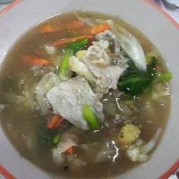 ราดหน้าหมูผักรวม