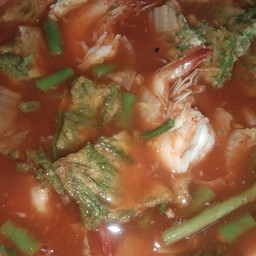 แกงส้มชะอม ปลา หมู กุ้ง