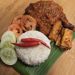 Ayam penyet อายัมเปนเยค อินโดนีเซีย