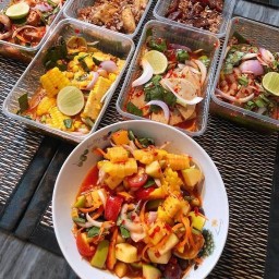 สั่งยำ X หมูปลาร้า