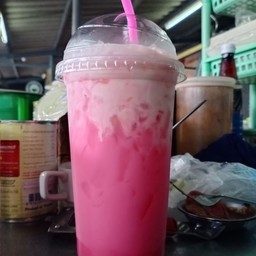 น้ำนมชมพูเย็น