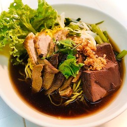 ปุยก๋วยเตี๋ยวเป็ด(ตลาดอมร)