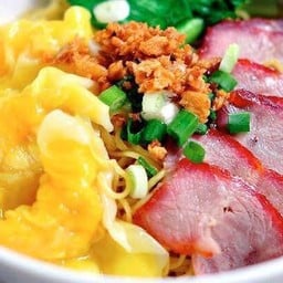 ชายสี่ บะหมี่เกี๊ยว โรจนะ