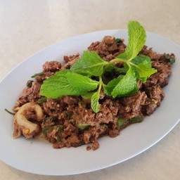 ก้อยเนื้อคั่วสุก