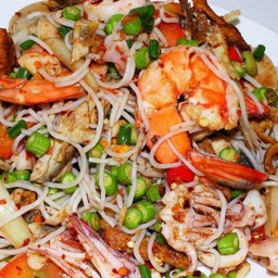 ยำขนมจีนทะเล