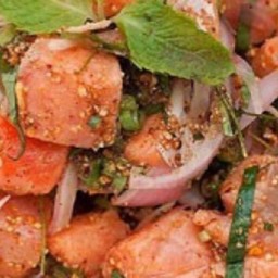 น้ำตกปลาแซลมอน