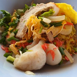 เจ๊เก๋ ก๋วยเตี๋ยวหนังหมู ท่าฉลอม