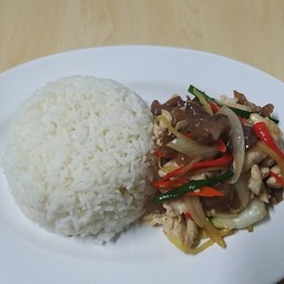 ข้าวไก่ผัดขิง + น้ำเก๊กฮวย