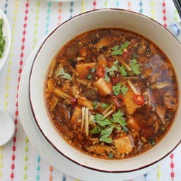Hot &sour chicken soup