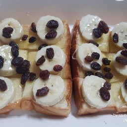 ปังปิ้งกล้วยนมลูกเกด