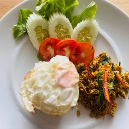 ข้าวคั่วกลิ้งไก่+ไข่ดาว