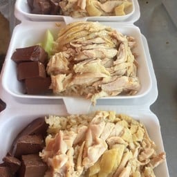 ข้าวมันไก่ต้ม จัมโบ้