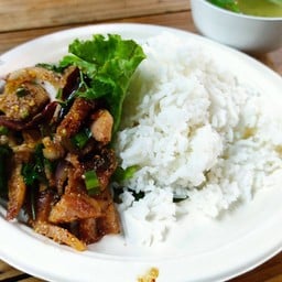 หมูกะไก่ ราม 51/1