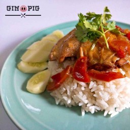 GIN PIG (ข้าวหมูทอด ข้าวไก่อบ) วชิรธรรมสาธิต57