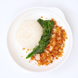 ข้าวหน้าหมูกรอบคั่วพริกเกลือ