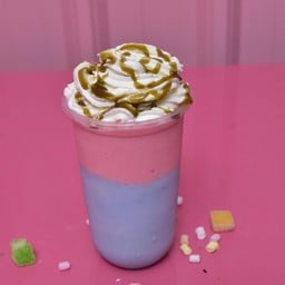 Only Milk มีแต่นมคาเฟ่