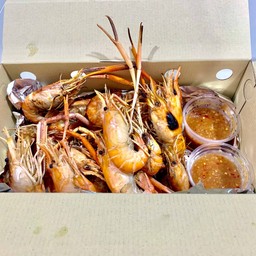 กินกุ้ง.....กับหมู