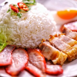หมูออมสิน