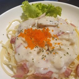 สปาเก็ตตี้ คาโบนาร่า โรยไข่กุ้ง