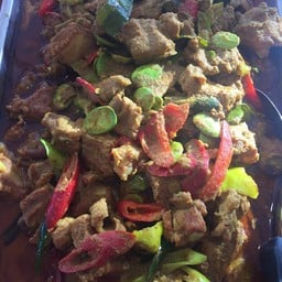 ชึ่โครงหมูผัดสะตอ