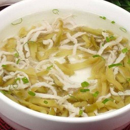 แกงจืดผักดองเสฉวนหมูเส้น
