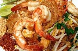 ผัดไทยวุ้นเส้นกุ้งสด