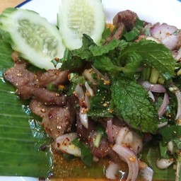 น้ำตกหมู