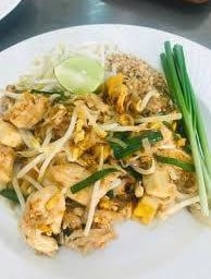 ผัดไทยไก่