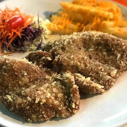 สเต๊กหมู ชุปเเป้งเกล็ดขนมปังทอด