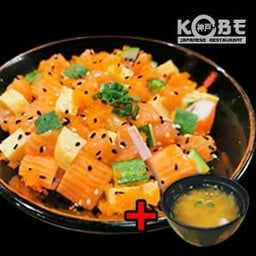 ข้าวหน้าแซลมอนหั่นเต๋ารวม