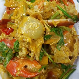 ปูผัดผงกะกรี่450฿