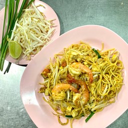 สปาเกตตี้ผัดไทกุ้งสด